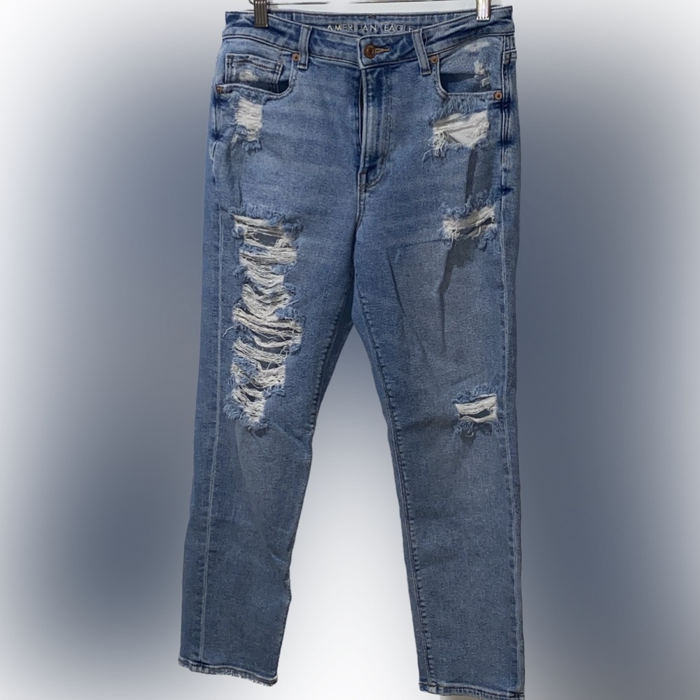 American Eagle Mom Jeans